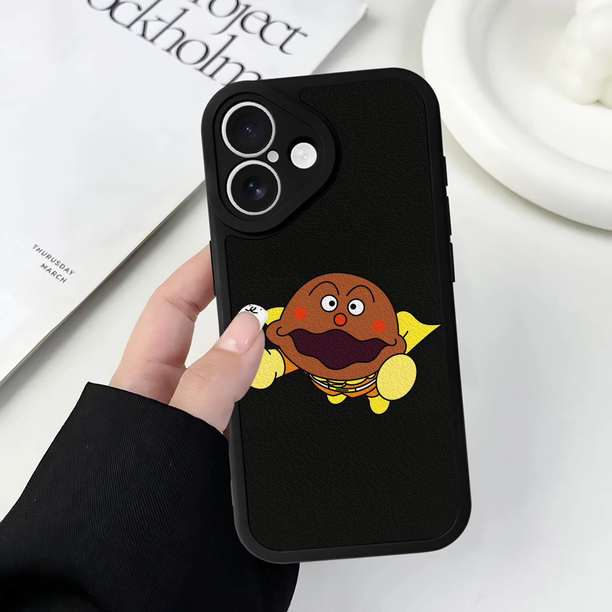 （画像用） アンパンマン Anpanman 【iPhone 16シリーズ対応】シリコンスマホケース（レザー調） 材質：シリコン